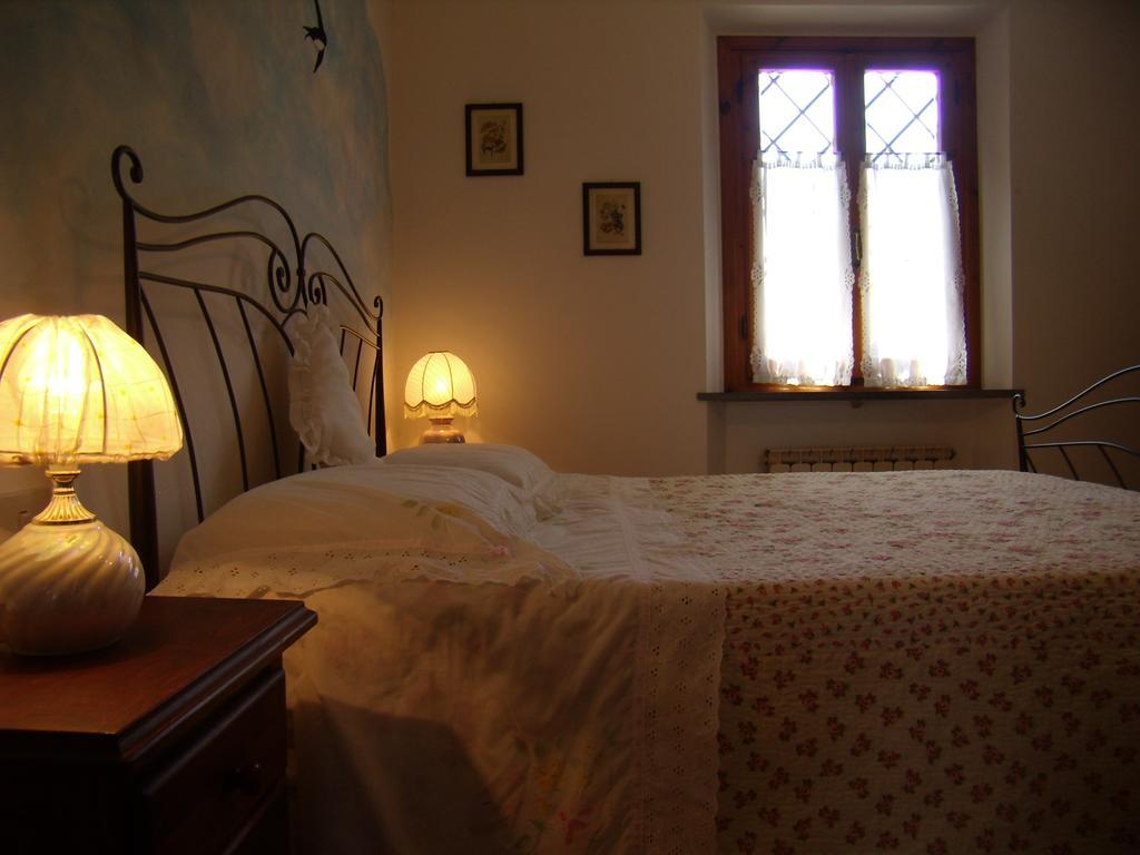 Nido Di Rondine Apartment Монтеспертоли Екстериор снимка